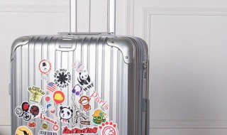 新旅行箱怎么设置密码（新旅行箱怎么设置密码锁视频）