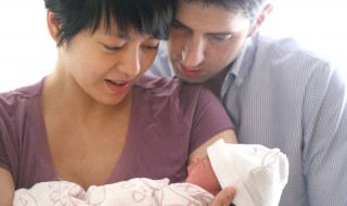 梦见抱着婴儿 梦见抱着婴儿撒尿