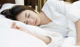 梦见被狗追（女人梦见狗追是什么预兆）