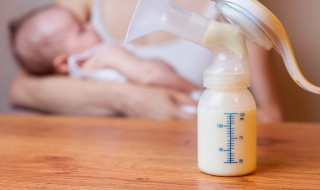 冰箱储存母乳的正确方法 冰箱保存母乳方法
