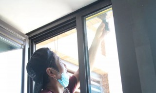 窗户如何清洗（窗户如何清洗保养）