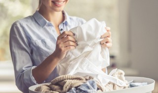 怎样洗衣服更干净 怎样洗衣服更干净更香