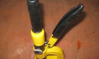 钢板打孔用什么工具 钢板打孔用什么工具钻孔