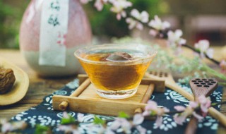 喝酸梅酒有什么好处（喝酸梅酒的好处）
