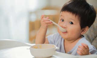 吃饭的时候应该注意哪些事情（吃饭的时候应该注意哪些事情和细节）