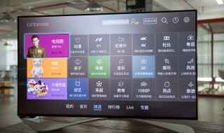 怎样给手机投屏到电视上 怎样将手机上投屏到电视上