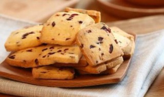 饼干会变软面包会变硬的原因是什么 饼干会变软面包会变硬的原因是什么意思