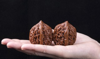 手捻核桃怎么选 手捻核桃怎么选择好