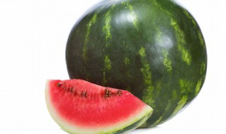 熟的西瓜怎么挑 如何挑熟的西瓜