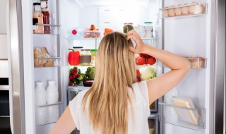 冰箱清洗方法（冰箱清洗方法小苏打）