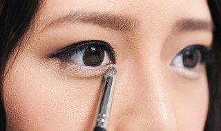 让眼睛变大的方法（让眼睛变大的方法日常方法）
