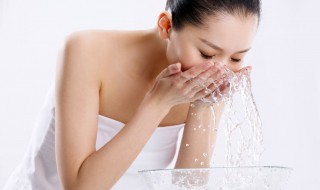 纯露的正确使用方法 沉香纯露的正确使用方法