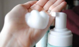 卸妆乳的正确使用方法（美肤宝卸妆乳的正确使用方法）