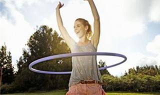 转呼啦圈的技巧（转呼啦圈的技巧 呼啦圈怎么转）