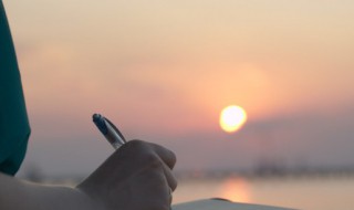 减肥名言短句霸气（减肥名言短句霸气壁纸）