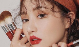 爱美的句子（形容女人爱美的句子）