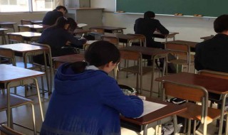 成人本科怎么获得学士学位证书（成人本科怎么获得学士学位证书呢）