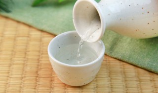 茅台酒真假鉴别方法（茅台酒真假鉴别方法图）