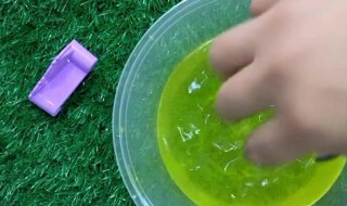 用液体胶水怎样做泥（用液体胶水怎么做泥）