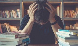 怎样忘掉一个人（怎样忘掉一个人深爱的女人?）