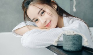 怎样追求自己喜欢的女生 怎样追求自己喜欢的女生14岁