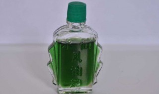 车灯蹭油漆怎么处理 车灯蹭油漆怎么处理掉