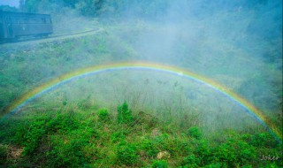 怎样在太阳底下做彩虹（在太阳光下做人造彩虹）