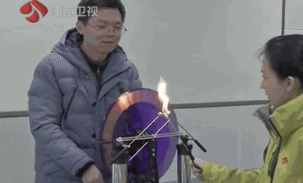 加油站为什么不能打手机?真相在这里 加油站为什么不能打手机?真相在这里