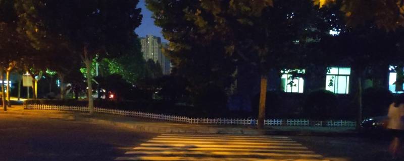 夏天的夜晚有什么昆虫的叫声 夏天的夜晚有什么昆虫的叫声拟声词