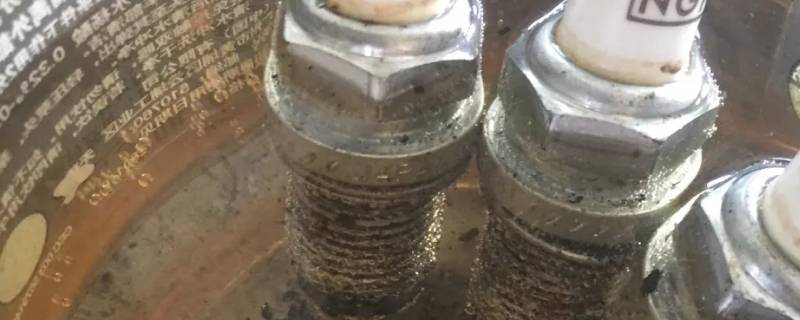 火花塞清洗方法（火花塞的清洗流程）