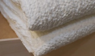 盐缩棉可以熨烫吗（盐缩棉容易皱吗）
