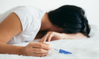 伯朗耳温枪6520怎么用（博朗耳温枪怎么使用）