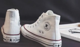 白色鞋帮脏了怎么洗白 白色鞋子鞋帮怎么洗白